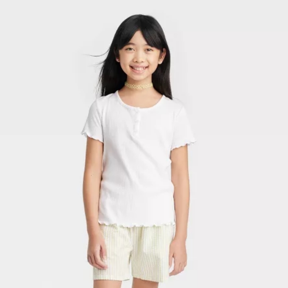 01 Girls' Henley T-Shirt Available in Black
